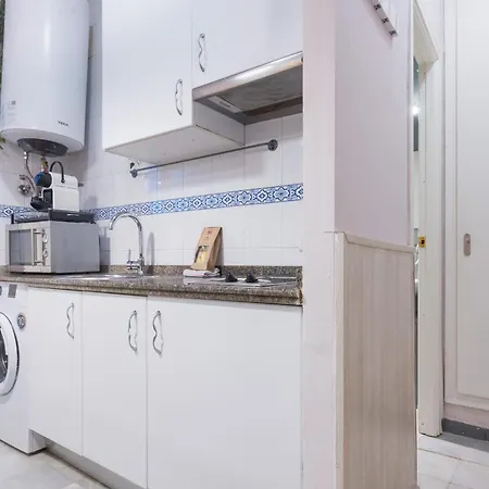 Functional And Pretty-1bd 1bth- San Vicente Apartment Seville