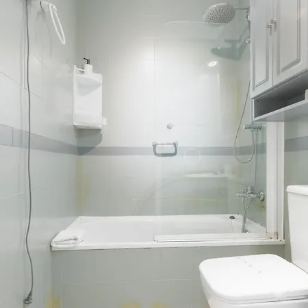 Functional And Pretty-1bd 1bth- San Vicente Seville