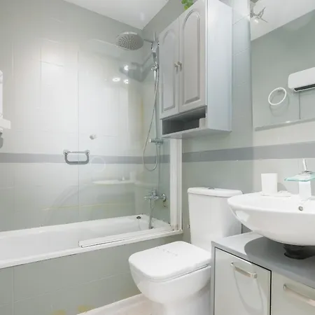 Functional And Pretty-1bd 1bth- San Vicente Apartment *